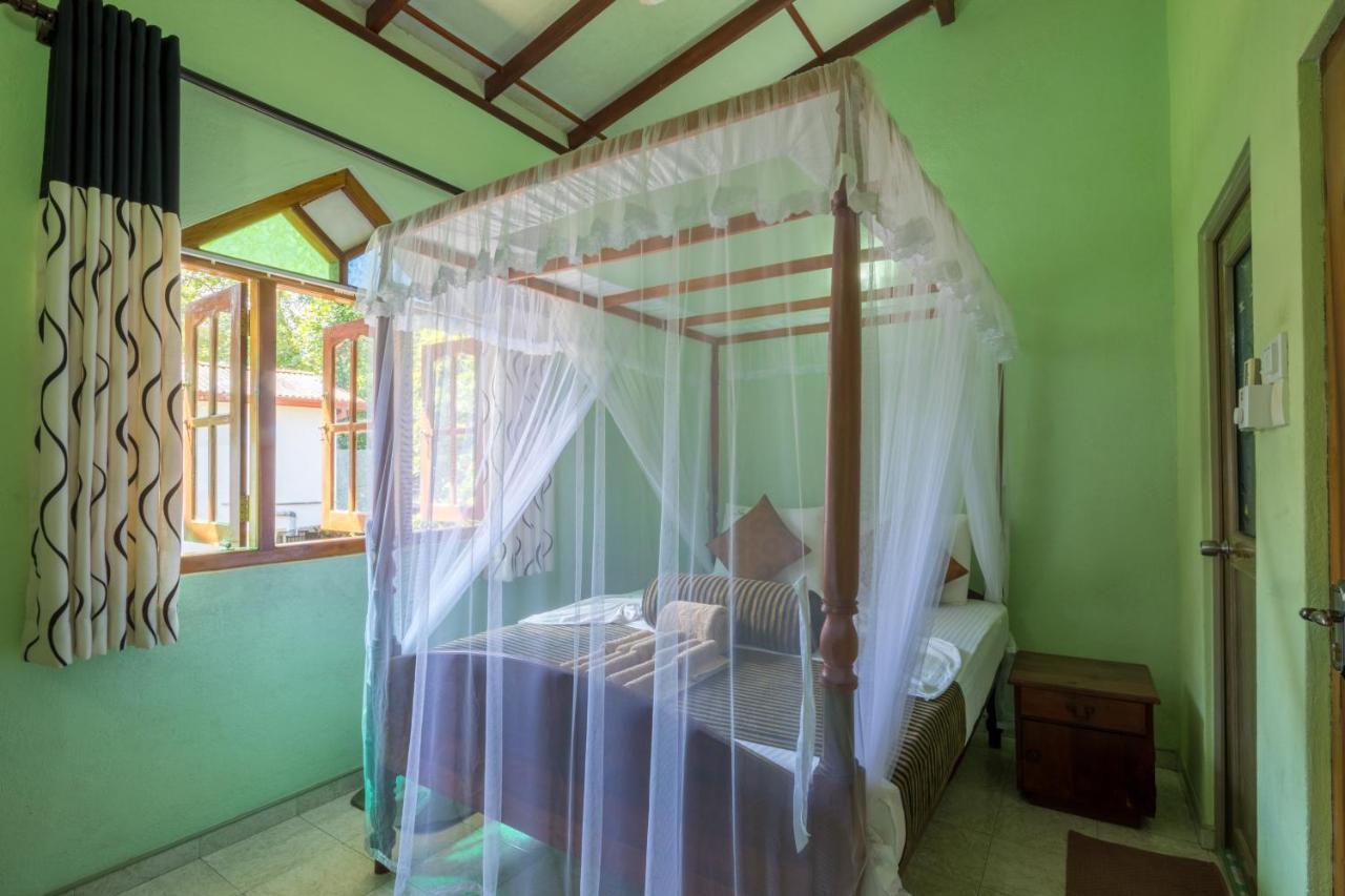 Green Villa Unawatuna Bagian luar foto